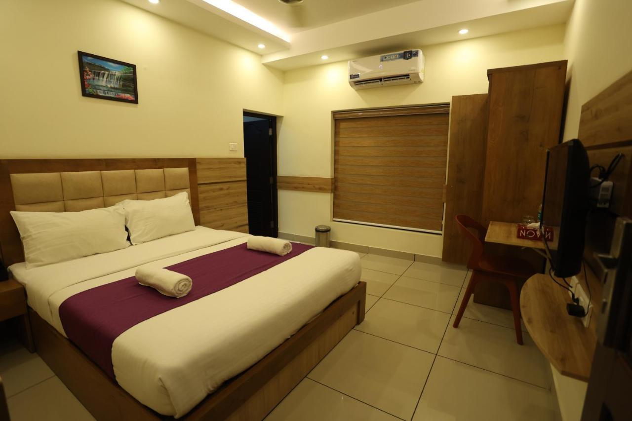 Balaji Regency Kanhangad Kannangad Esterno foto