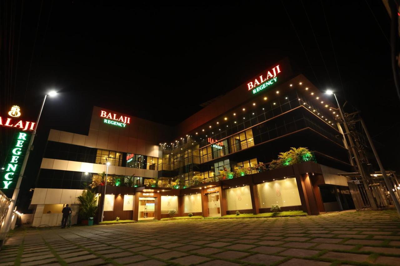 Balaji Regency Kanhangad Kannangad Esterno foto