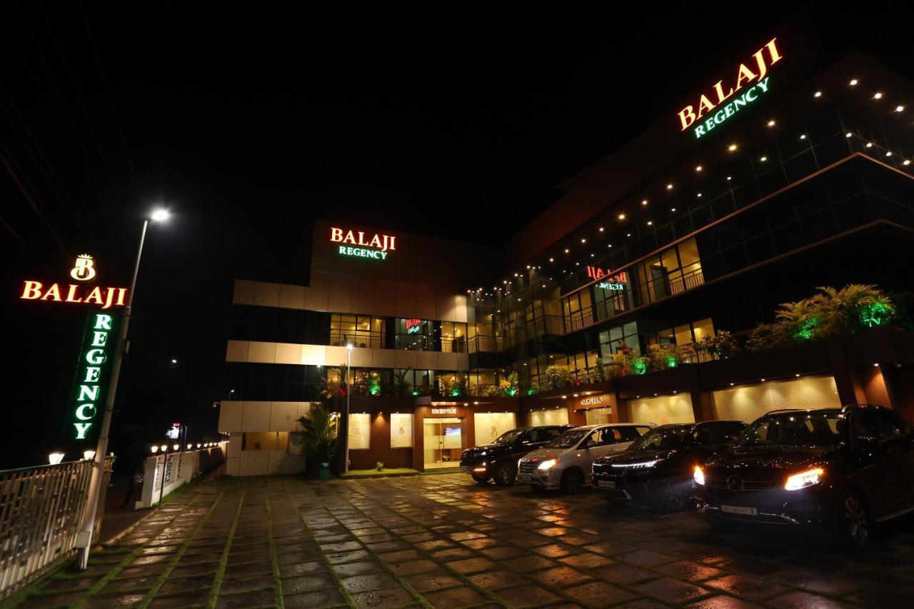 Balaji Regency Kanhangad Kannangad Esterno foto