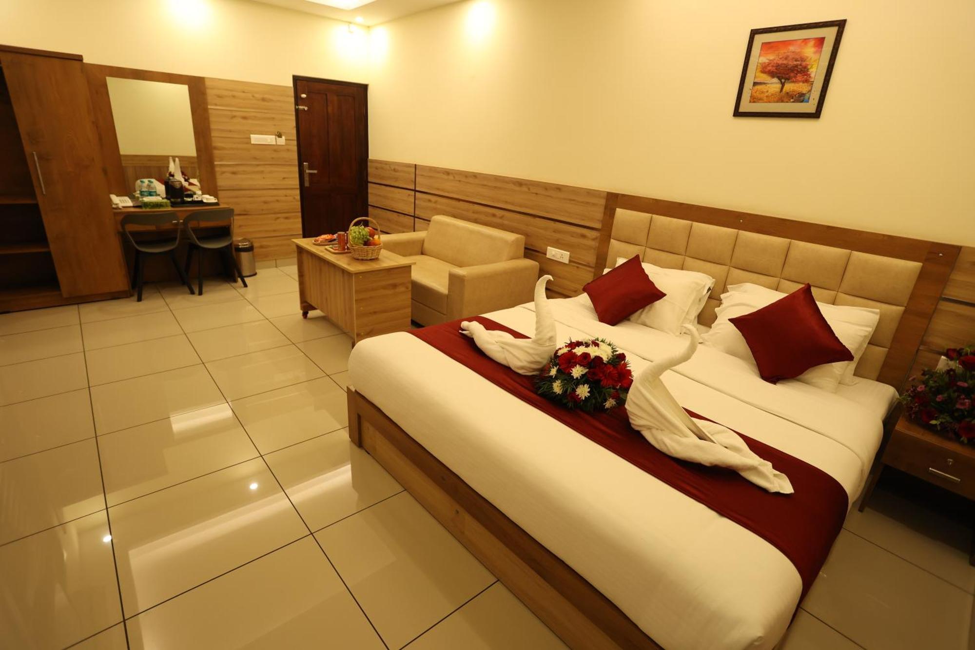 Balaji Regency Kanhangad Kannangad Esterno foto