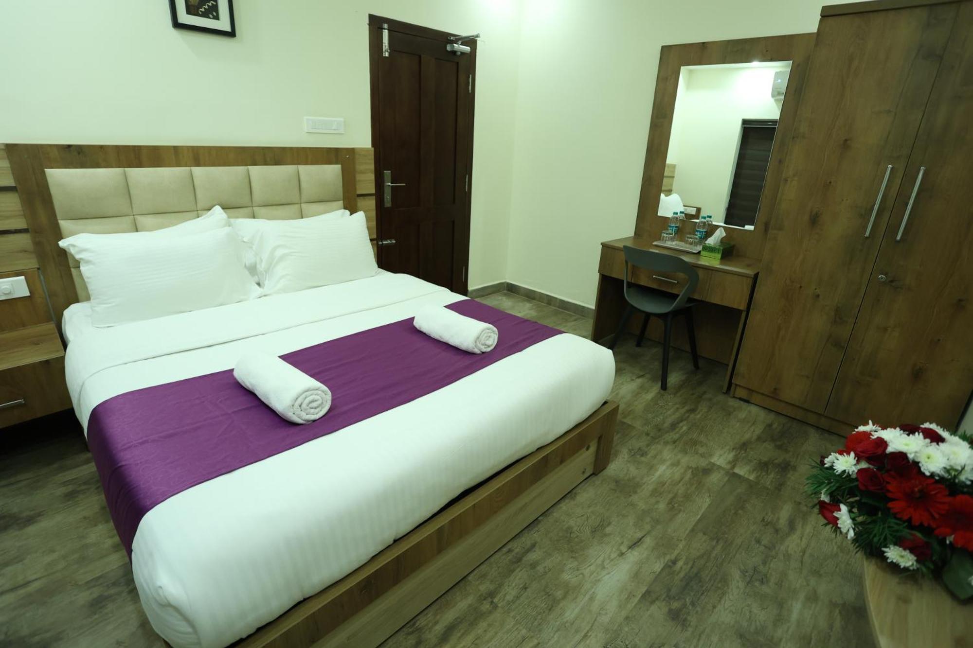 Balaji Regency Kanhangad Kannangad Esterno foto