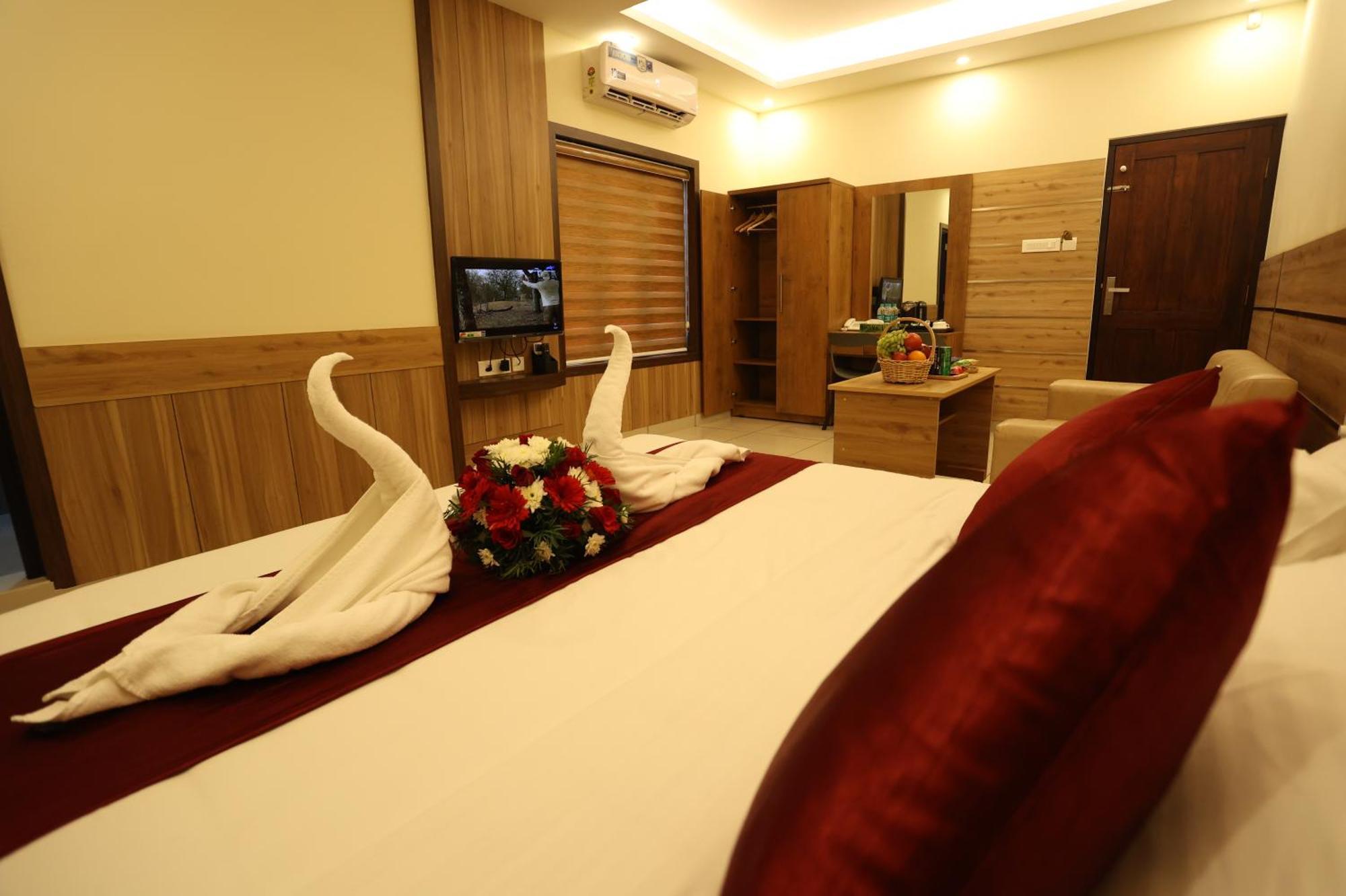 Balaji Regency Kanhangad Kannangad Esterno foto