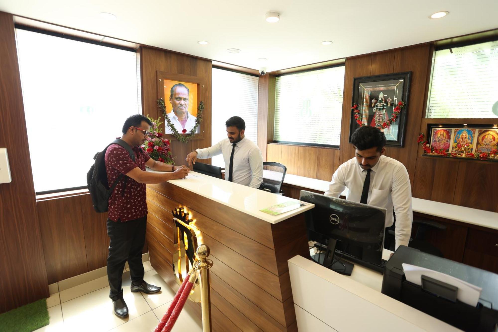 Balaji Regency Kanhangad Kannangad Esterno foto