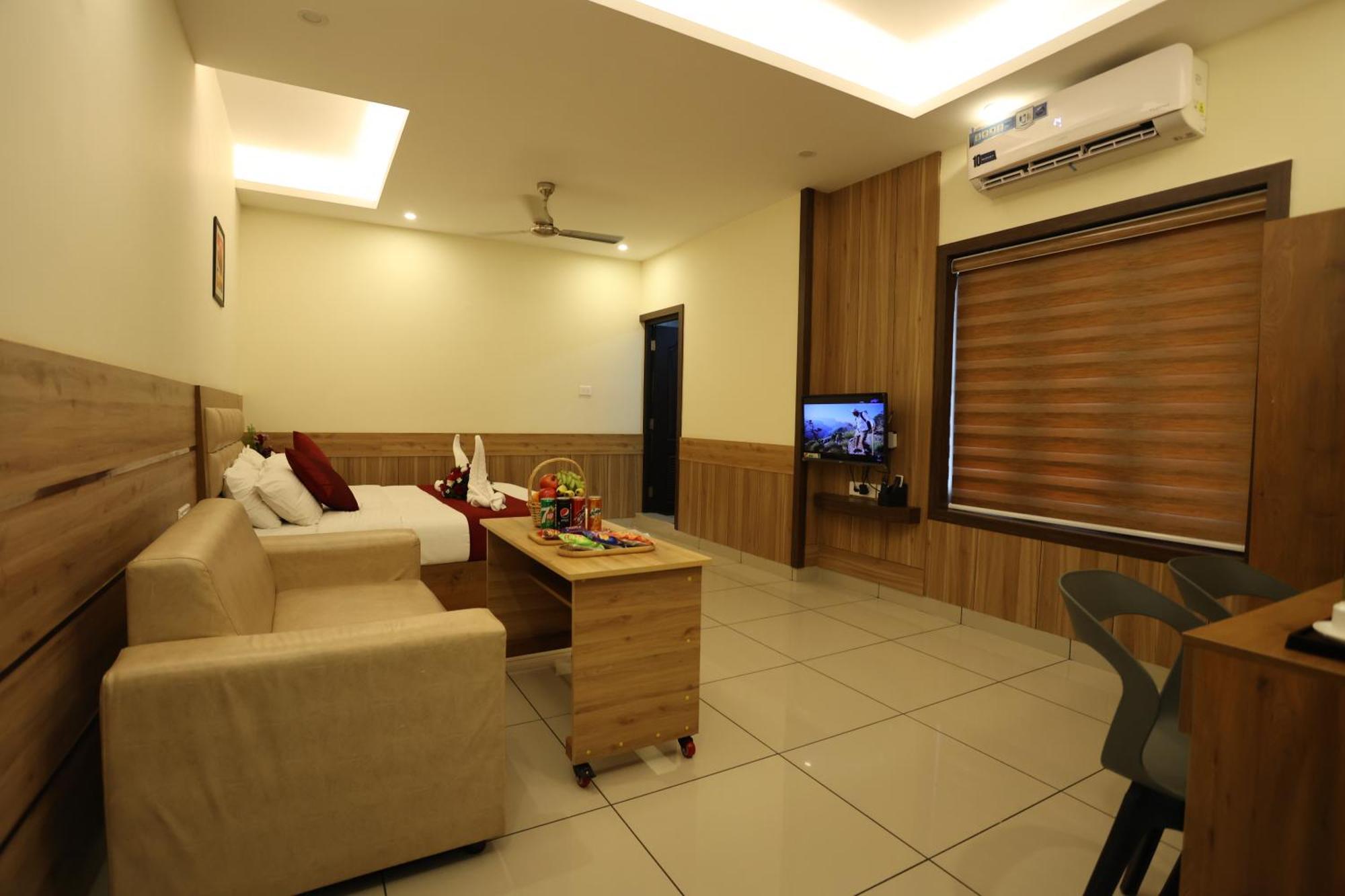 Balaji Regency Kanhangad Kannangad Esterno foto